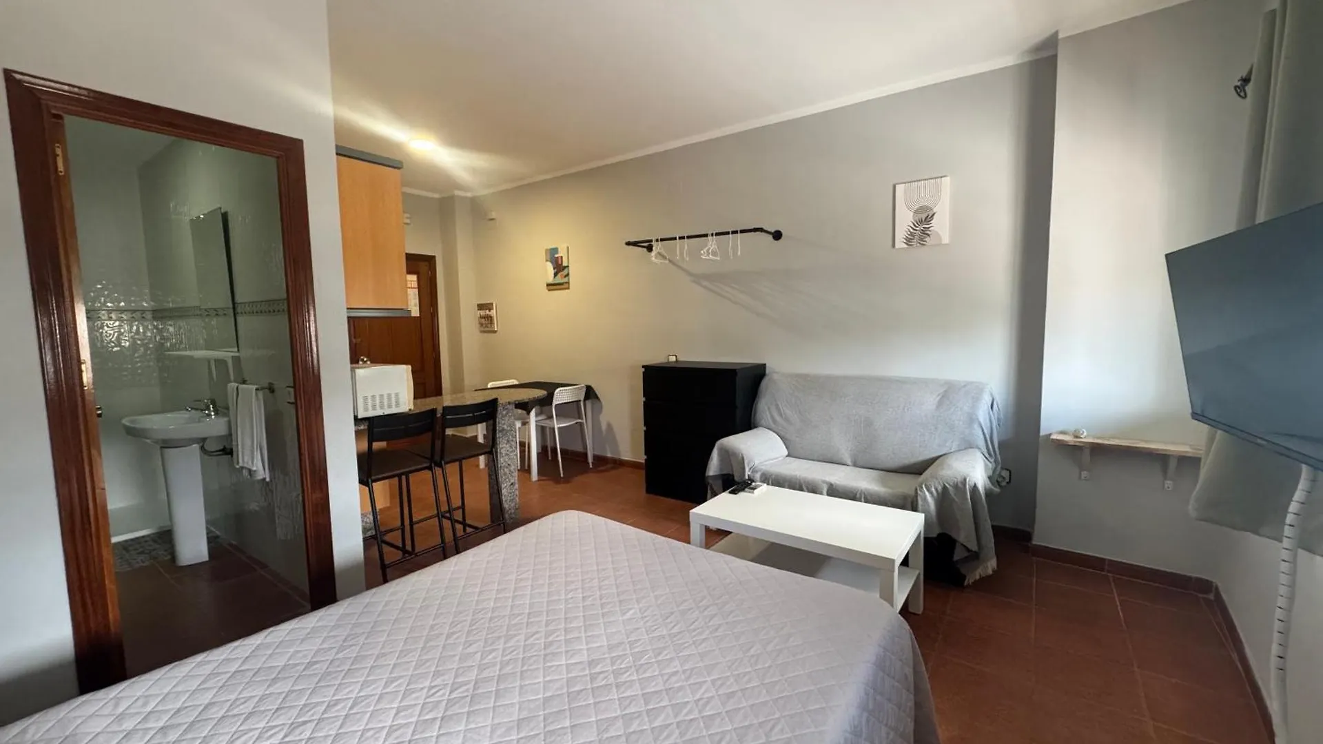 Guest house Hostal Miramar Los Canos De Meca Spain