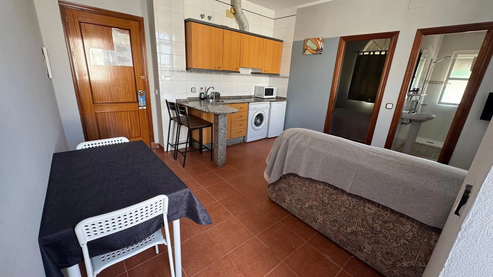 Guest house Hostal Miramar Los Canos De Meca