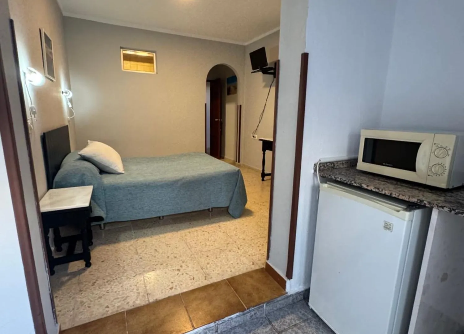 Guest house Hostal Miramar Los Canos De Meca Spain