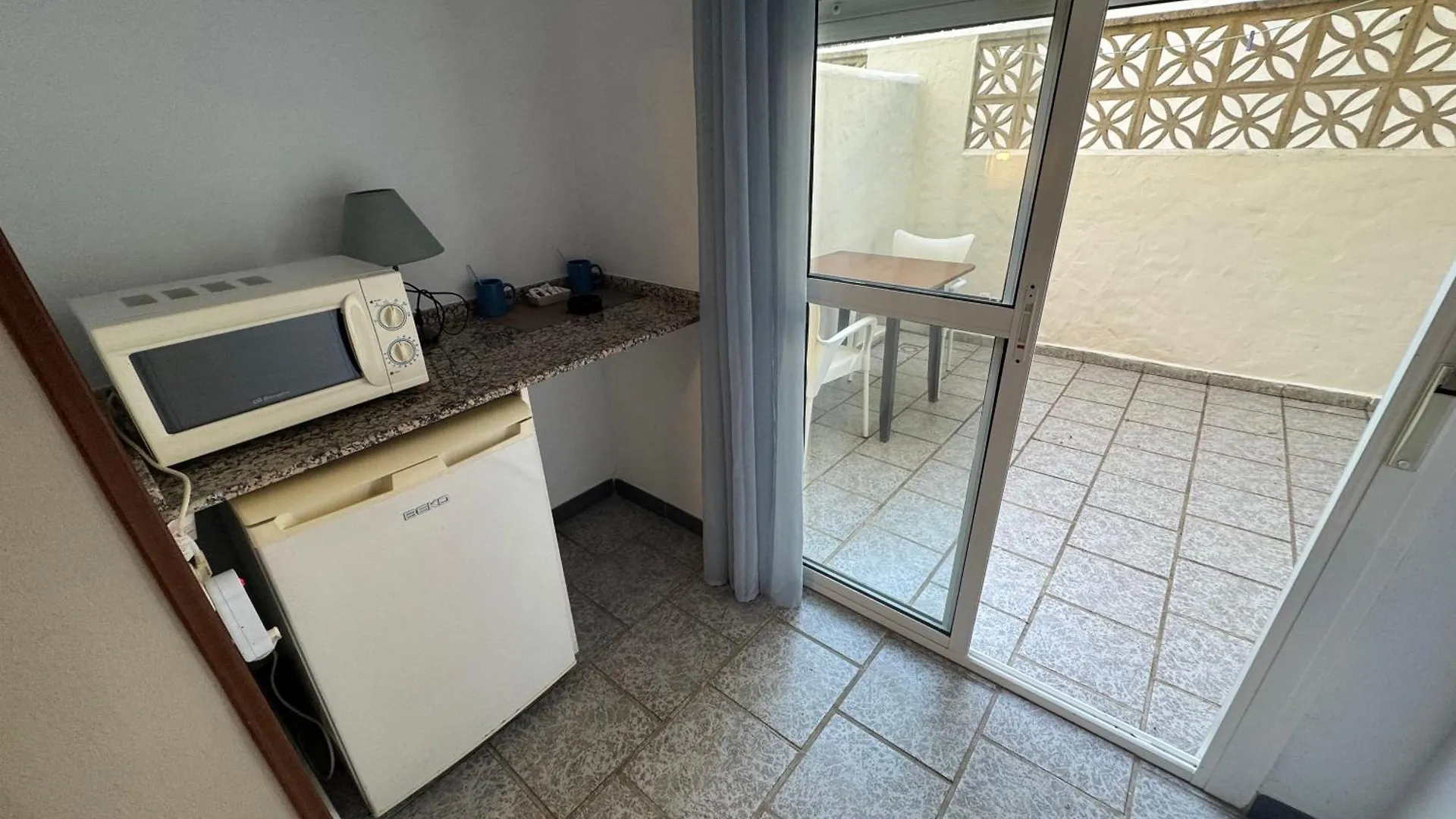 Hostal Miramar Los Canos De Meca 0*,  Spain