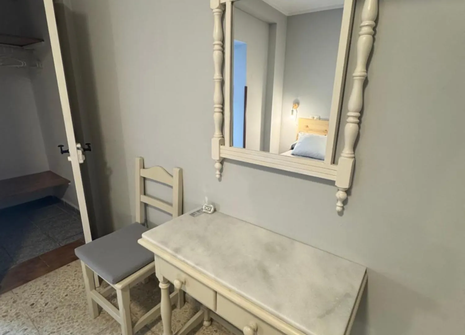 Hostal Miramar Los Canos De Meca Guest house
