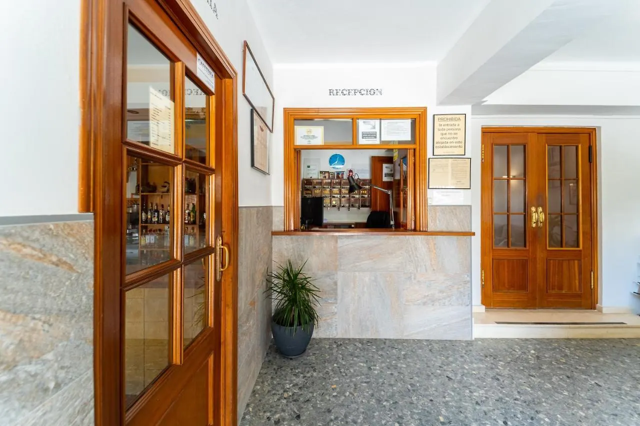 Konukevi Hostal Miramar Los Canos De Meca