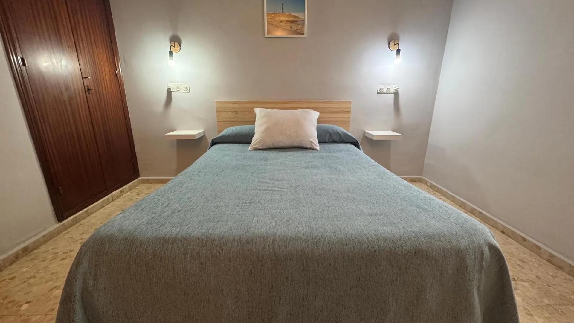 Hostal Miramar Los Canos De Meca İspanya