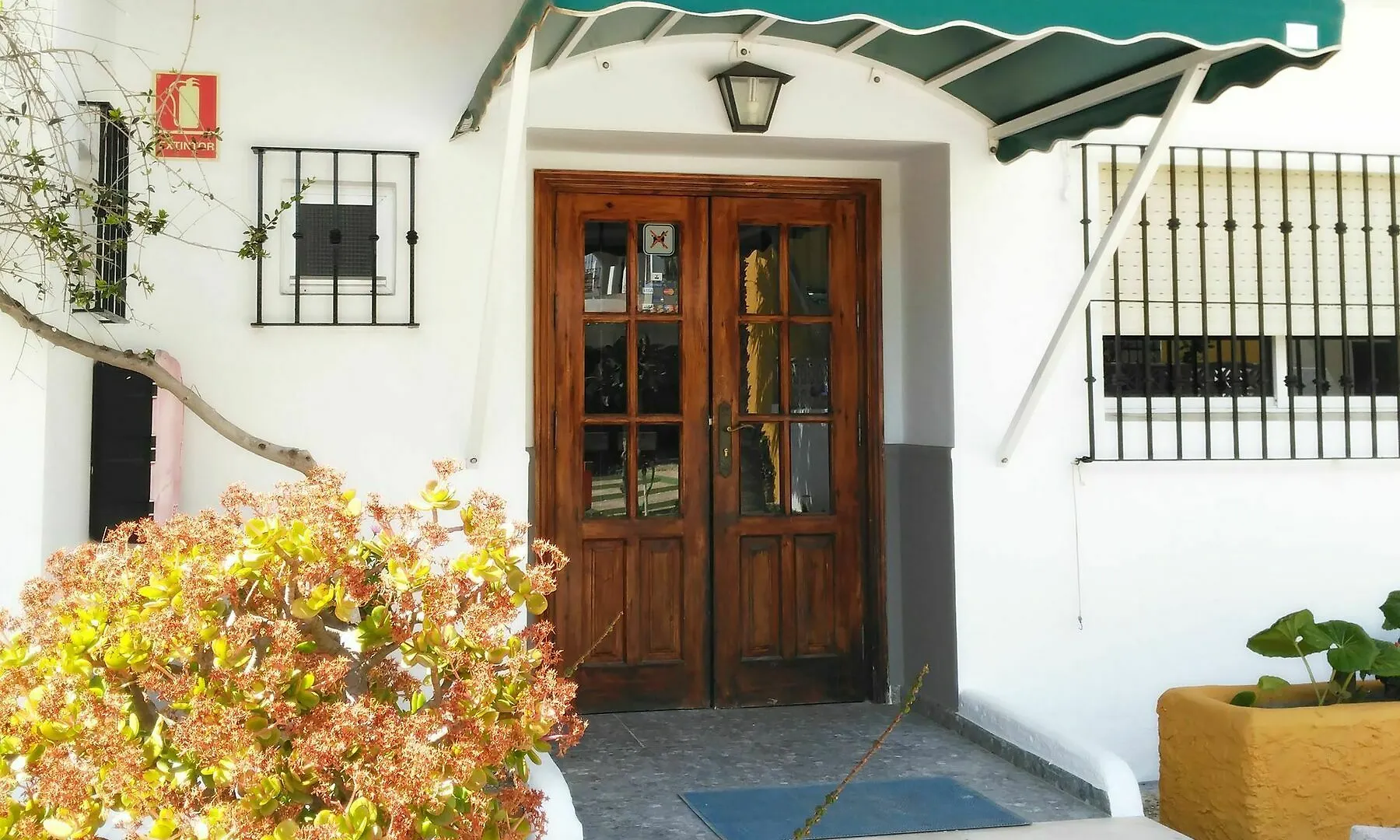 Konukevi Hostal Miramar Los Canos De Meca